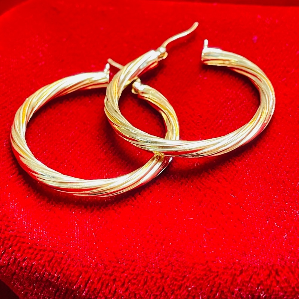 14K Gold Twist Hoop Earrings 1 Inch Drop